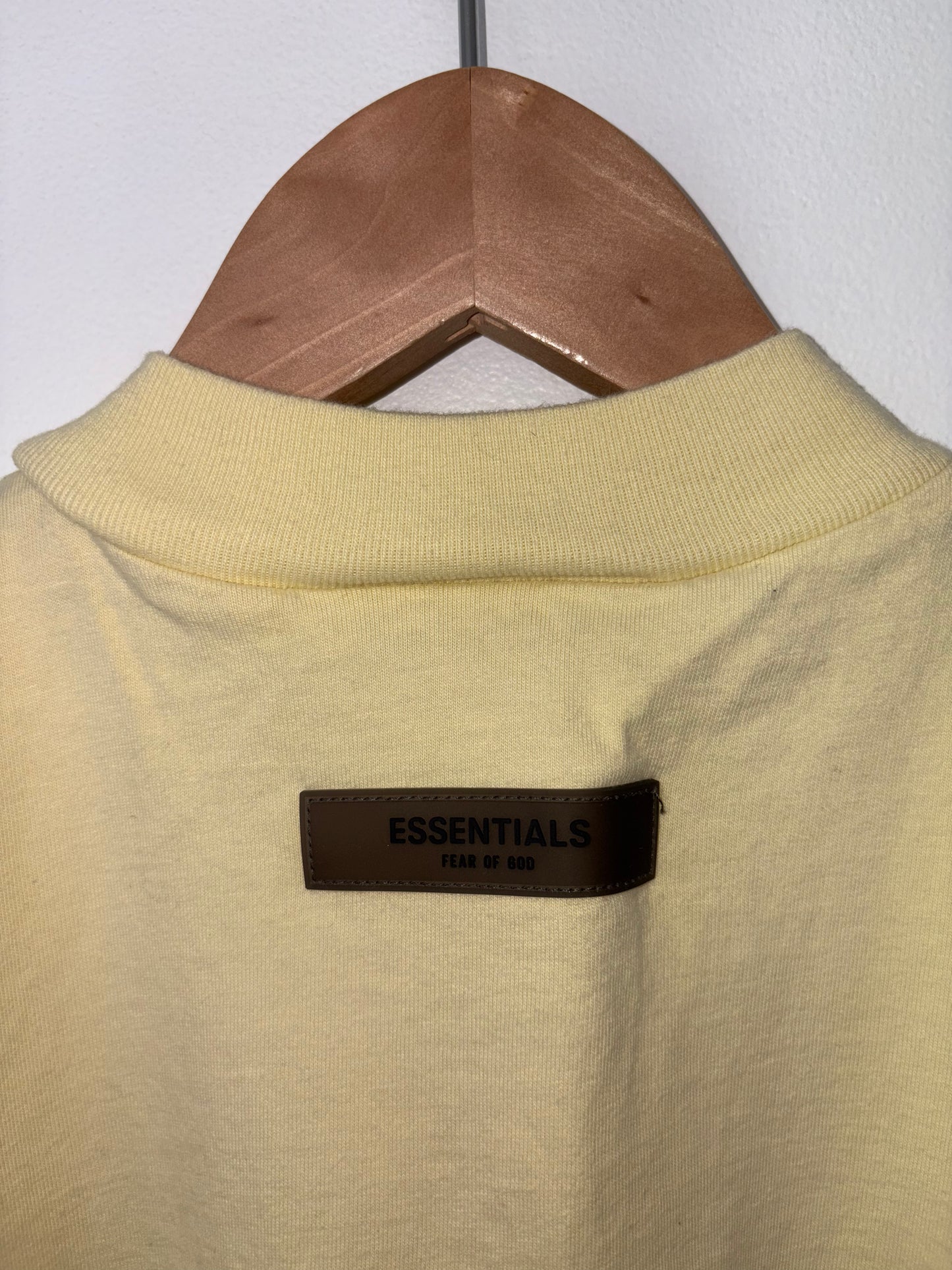 KIDS ESSENTIALS CREAM T-SHIRT