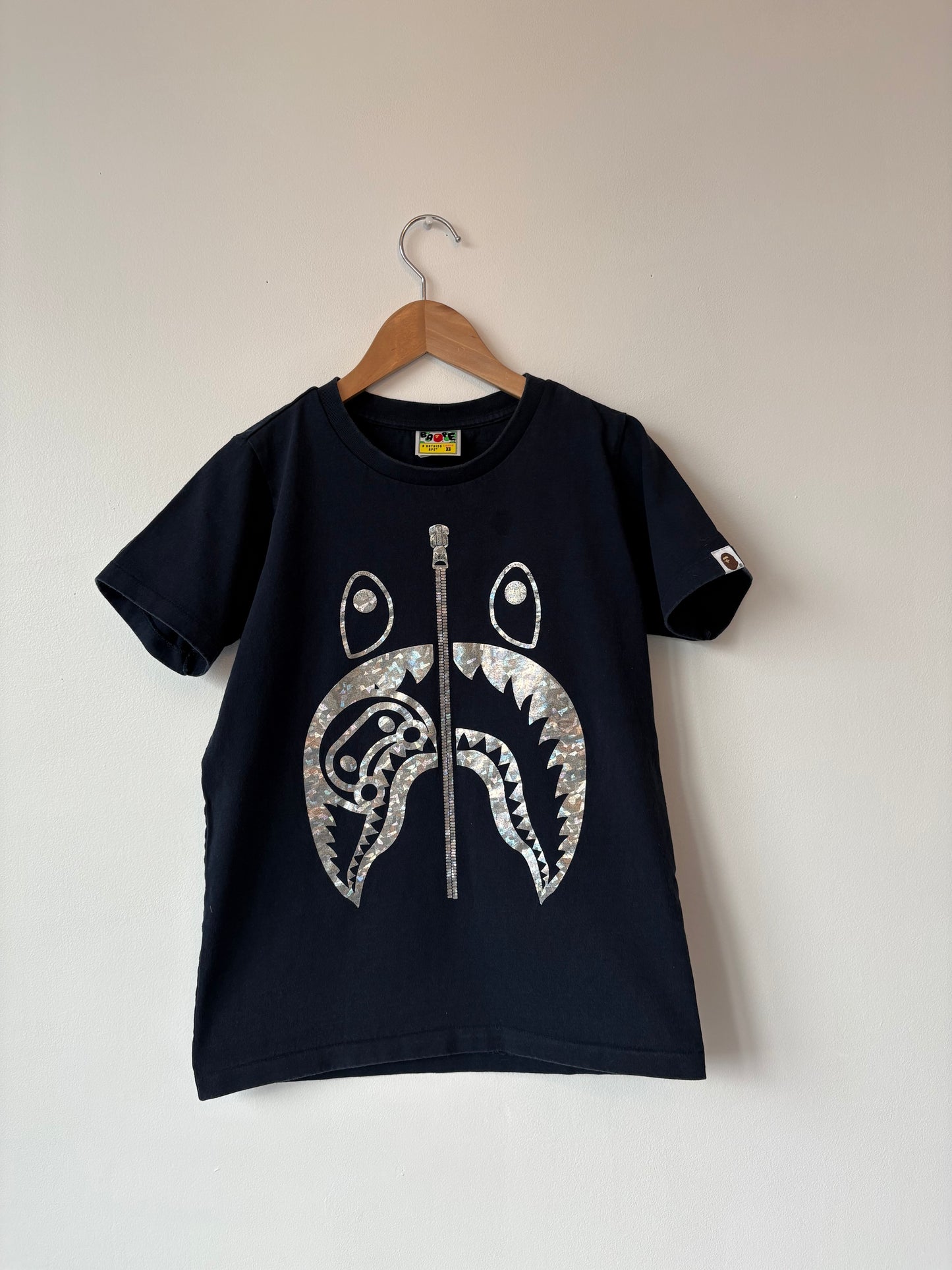 KIDS BAPE NAVY SHARK FACE T-SHIRT